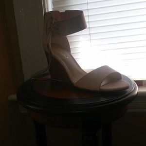 Womens shoes